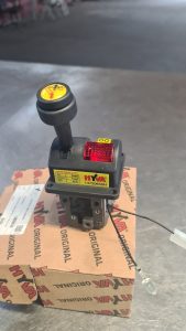 Συστήματα μετάδοσης κίνησης Καλοχώρι Θεσσαλονίκης, δυναμολήπτες Καλοχώρι, σασμανάκια Καλοχώρι, βαλβίδες ανατροπής Καλοχώρι, χειριστήρια αέρος ανατροπής Καλοχώρι, αντλίες ανατροπής-γερανών Καλοχώρι. Αντλίες εμβολοφόρες-γραναζωτές Καλοχώρι, κινήσεις για σιλό πάρτικοφ Καλοχώρι, Εμμανοηλίδης