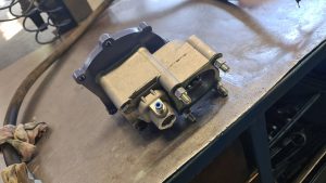 Συστήματα μετάδοσης κίνησης Καλοχώρι Θεσσαλονίκης, δυναμολήπτες Καλοχώρι, σασμανάκια Καλοχώρι, βαλβίδες ανατροπής Καλοχώρι, χειριστήρια αέρος ανατροπής Καλοχώρι, αντλίες ανατροπής-γερανών Καλοχώρι. Αντλίες εμβολοφόρες-γραναζωτές Καλοχώρι, κινήσεις για σιλό πάρτικοφ Καλοχώρι, Εμμανοηλίδης