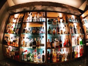 Bistro cafe bar Χολαργός, εστιατόριο Χολαργός, brunch Χολαργός, καφετέρια Χολαργός, μπαρ Χολαργός, γλυκά Χολαργός, γεύμα Χολαργός, μεσημεριανά φαγητά Χολαργός. Δείπνο Χολαργός, πρωινό φαγητό Χολαργός, πίτσες Χολαργός, burgers Χολαργός, Τα Παπάκια