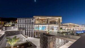 Αλουμινοκατασκευές Ηράκλειο Κρήτης, αλουμίνια Ηράκλειο Κρήτης, ρολλά Ηράκλειο Κρήτης, γκαραζόπορτες Ηράκλειο Κρήτης, κάγκελα Ηράκλειο Κρήτης, περιφράξεις Ηράκλειο Κρήτης, πόρτες εισόδου Ηράκλειο Κρήτης, Αβτζής