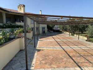 Αλουμινοκατασκευές Κατερίνη, αλουμίνια Κατερίνη, κουφώματα αλουμινίου Κατερίνη, κάγκελα Κατερίνη, πόρτες Κατερίνη, γκαραζόπορτες Κατερίνη, πέργκολες Κατερίνη, στέγαστρα Κατερίνη, Δαλαμήτρας 