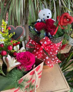 Ανθοπωλείο Άγιος Κωσταντίνος Αιτωλοακαρνανίας, στολισμοί Άγιος Κωσταντίνος Αιτωλοακαρνανίας, είδη γάμου Άγιος Κωσταντίνος, είδη βάφτισης Άγιος Κωσταντίνος, ανθοδέσμες Άγιος Κωσταντίνος Αιτωλοακαρνανίας, λουλούδια Άγιος Κωσταντίνος Αιτωλοακαρνανίας, μπουκέτα λουλουδιών Άγιος Κωσταντίνος, Melva