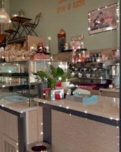 Αρτοποιείο Άρια, φούρνος Άρια, φρέσκο ψωμί Άρια, αρτοποιήματα Άρια, βουτήματα Άρια, σφολιάτες Άρια, γλυκά Άρια, παγωτά Άρια, Πες Αλεύρι