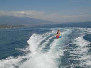 Beach Bar Νέοι Πόροι Πιερίας, εστιατόριο Νέοι Πόροι Πιερίας, watersports Νέοι Πόροι Πιερίας, θαλάσσιο σκι Νέοι Πόροι. Θαλάσσιο αλεξίπτωτο Νέοι Πόροι, θαλάσσιο έλκηθρο Νέοι Πόροι, flyfish Νέοι Πόροι, Alexandri