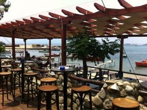 Beach bar Ουρανούπολη Χαλκιδικής, καφετέρια Ουρανούπολη Χαλκιδικής, καφές Ουρανούπολη Χαλκιδικής, ροφήματα Ουρανούπολη Χαλκιδικής, πρωινά γεύματα Ουρανούπολη Χαλκιδικής, φυσικοί χυμοί Ουρανούπολη Χαλκιδικής, κοκτέιλ Ουρανούπολη Χαλκιδικής, Bratsera