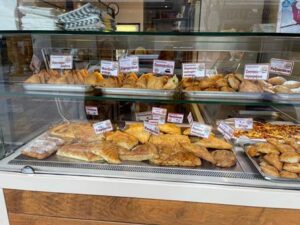 Χειροποίητες πίτες Νίκαια Λάρισας, φύλλα για πίτες Νίκαια Λάρισας, τυρόπιτα Νίκαια Λάρισας, σπανακοτυρόπιτα Νίκαια Λάρισας, κοτόπιτα Νίκαια Λάρισας. Μανιταρόπιτα Νίκαια Λάρισας, γαλατόπιτα Νίκαια Λάρισας, πίτσα Νίκαια Λάρισας, κιμαδόπιτα Νίκαια Λάρισας, ζαμπονοκασερόπιτα Νίκαια Λάρισας, χορτόπιτα Νίκαια Λάρισας. Πρασόπιτα Νίκαια Λάρισας, μελιτζανόπιτα Νίκαια Λάρισας, Καπετανούδης