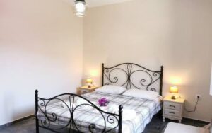 Ενοικιαζόμενα δωμάτια Αρκεσίνη Αμοργός, ενοικιαζόμενα διαμερίσματα Αρκεσίνη Αμοργός, ξενοδοχείο Αρκεσίνη Αμοργός, κατάλυμα Αρκεσίνη Αμοργός, διαμονή Αρκεσίνη Αμοργός, ξενώνας Αρκεσίνη Αμοργός, Μαρουσώ