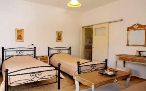 Ενοικιαζόμενα δωμάτια Αρκεσίνη Αμοργός, ενοικιαζόμενα διαμερίσματα Αρκεσίνη Αμοργός, ξενοδοχείο Αρκεσίνη Αμοργός, κατάλυμα Αρκεσίνη Αμοργός, διαμονή Αρκεσίνη Αμοργός, ξενώνας Αρκεσίνη Αμοργός, Μαρουσώ