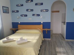 Ενοικιαζόμενα δωμάτια Κουνουπίτσα Σπέτσες, ενοικιαζόμενα διαμερίσματα Κουνουπίτσα Σπέτσες, ξενοδοχείο Κουνουπίτσα Σπέτσες, κατάλυμα Κουνουπίτσα Σπέτσες, διαμονή Κουνουπίτσα Σπέτσες, ξενώνας Κουνουπίτσα Σπέτσες, Captain's 