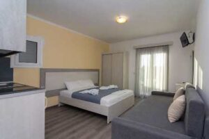 Ενοικιαζόμενα δωμάτια Πέρδικα Θεσπρωτίας, ενοικιαζόμενα διαμερίσματα Πέρδικα Θεσπρωτίας, ξενοδοχείο Πέρδικα Θεσπρωτίας, διαμονή Πέρδικα Θεσπρωτίας, καταλύματα Πέρδικα Θεσπρωτίας, Aristoula