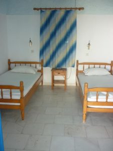 Ενοικιαζόμενα δωμάτια Περίσσα Σαντορίνη, ενοικιαζόμενα διαμερίσματα Περίσσα Σαντορίνη, ξενώνας Περίσσα Σαντορίνη, κατάλυμα Περίσσα Σαντορίνη, διαμονή Περίσσα Σαντορίνη, ξενοδοχείο Περίσσα Σαντορίνη, Συρίγου 