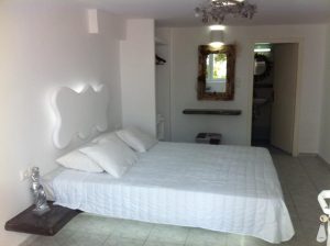 Ενοικιαζόμενα δωμάτια Αδαμαντάς Μήλος, ενοικιαζόμενα διαμερίσματα Αδαμαντάς Μήλος, ξενώνες Αδαμαντάς Μήλος, ξενοδοχείο Αδαμαντάς Μήλος, κατάλυμα, διαμονή Αδαμαντάς Μήλος, Moschoula