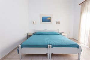 Ενοικιαζόμενα διαμερίσματα Σκάλα Ερεσού, ενοικιαζόμενα δωμάτια Σκάλα Ερεσού, ενοικιαζόμενα studios Σκάλα Ερεσού. Ξενοδοχείο Σκάλα Ερεσού, διαμονή Σκάλα Ερεσού, καταλύματα Σκάλα Ερεσού. Ενοικιαζόμενο διαμέρισμα Σκάλα Ερεσού, Victoria's Studios and Apartments