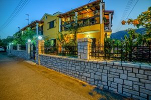 Ενοικιαζόμενα δωμάτια Κέρκυρα Άγιος Μάρκος, ενοικιαζόμενα διαμερίσματα Κέρκυρα, ξενοδοχείο Κέρκυρα Άγιος Μάρκος, ξενώνας Κέρκυρα Άγιος Μάρκος, κατάλυμα Κέρκυρα Άγιος Μάρκος, διαμονή Κέρκυρα Άγιος Μάρκος, Fani