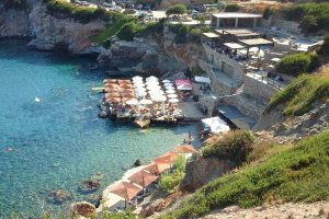 Ενοικιαζόμενα δωμάτια Πλατύς Γιαλός Σίφνος, ενοικιαζόμενα διαμερίσματα Πλατύς Γιαλός Σίφνος, ξενοδοχείο Πλατύς Γιαλός Σίφνος. Eστιατόριο Πλατύς Γιαλός Σίφνος, beach bar Πλατύς Γιαλός Σίφνος, διοργάνωση εκδηλώσεων Πλατύς Γιαλός Σίφνος. Ενοικιαζόμενο δωμάτιο Πλατύς Γιαλός Σίφνος, Lazarou Beach