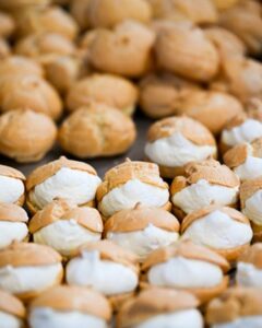 Ζαχαροπλαστείο Πάτρα, γλυκά Πάτρα, σιροπιαστά γλυκά Πάτρα, γλυκά ταψιού Πάτρα, παγωτά Πάτρα, σοκολατοειδή Πάτρα, τούρτες Πάτρα, πάστες Πάτρα, τσουρέκι Πάτρα, Εντελβάϊς 