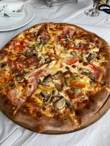 Εστιατόριο Φηρά Σαντορίνη, ταβέρνα Φηρά Σαντορίνη, κρεατικά Φηρά Σαντορίνη, θαλασσινά Φηρά Σαντορίνη, φρέσκα ψάρια Φηρά Σαντορίνη, μαγειρευτά φαγητά Φηρά Σαντορίνη, πίτσες Φηρά Σαντορίνη, μακαρονάδες Φηρά Σαντορίνη, El Greco 