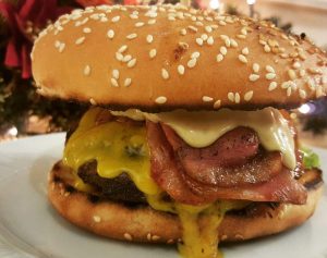 Εστιατόριο Χώρα Νάξος, ταβέρνα Χώρα Νάξος, κρεατικά Χώρα Νάξος, μπέργκερ Χώρα Νάξος, θαλασσινά Χώρα Νάξος, φρέσκα ψάρια Χώρα Νάξος, μακαρονάδες Χώρα Νάξος, αρνί Χώρα Νάξος, κοκορέτσι Χώρα Νάξος, Κεραμείδας 