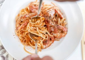 Εστιατόριο Τήνος, καφετέρια Τήνος, καφέ Τήνος, μπαρ Τήνος, ελληνική κουζίνα Τήνος, brunch Τήνος, μακαρονάδες Τήνος, γλυκά Τήνος, coctails Τήνος, Μύρτιλο Bistro