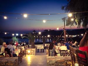 Εστιατόριο Άνω Κουφονήσι, ταβέρνα Άνω Κουφονήσι, ψαροταβέρνα Άνω Κουφονήσι, θαλασσινά Άνω Κουφονήσι, φρέσκα ψάρια Άνω Κουφονήσι, κρεατικά Άνω Κουφονήσι. Φαγητό Άνω Κουφονήσι, Capetan Nikolas