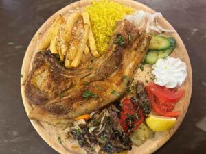 Εστιατόριο Κοκκίνη Χάνι, ταβέρνα Κοκκίνη Χάνι, κρητική κουζίνα Κοκκίνη Χάνι, ψητά κρέατα Κοκκίνη Χάνι, μαγειρευτά φαγητά Κοκκίνη Χάνι, αντικριστό αρνί Κοκκίνη Χάνι, Ξερολιθία Και Ελιά 