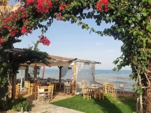 Εστιατόριο Καμίνια Αχαΐας, ταβέρνα Καμίνια Αχαΐας, μαγειρευτά φαγητά Καμίνια Αχαΐας, ψητά κρέατα Καμίνια Αχαΐας, ζυμαρικά Καμίνια Αχαΐας, θαλασσινά Καμίνια Αχαΐας, ποικιλίες κρεατικών Καμίνια Αχαΐας, burger Καμίνια Αχαΐας, Kipos 
