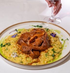 Εστιατόριο Κηφισιά, γκουρμέ εστιατόριο Κηφισιά, ψητά κρέατα Κηφισιά, θαλασσινά Κηφισιά, μαγειρευτά φαγητά Κηφισιά, ζυμαρικά Κηφισιά, γλυκά Κηφισιά, ποτά Κηφισιά, Ελαίας Γη 