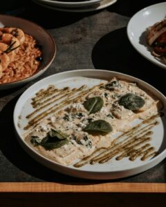 Εστιατόριο Οία Σαντορίνη, ταβέρνα Οία Σαντορίνη, θαλασσινά Οία Σαντορίνη, φρέσκα ψάρια Οία Σαντορίνη, μαγειρευτά φαγητά Οία Σαντορίνη, ζυμαρικά Οία Σαντορίνη, ψητά κρέατα Οία Σαντορίνη, γλυκά Οία Σαντορίνη, Thalami 