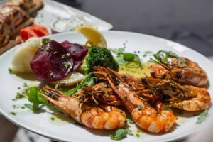 Εστιατόριο Οία Σαντορίνη, ταβέρνα Οία Σαντορίνη, θαλασσινά Οία Σαντορίνη, φρέσκα ψάρια Οία Σαντορίνη, μαγειρευτά φαγητά Οία Σαντορίνη, ζυμαρικά Οία Σαντορίνη, ψητά κρέατα Οία Σαντορίνη, γλυκά Οία Σαντορίνη, Thalami 