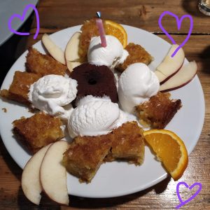 Εστιατόριο Πλάκα Λασιθίου, ταβέρνα Πλάκα Λασιθίου, κρεατικά Πλάκα Λασιθίου, θαλασσινά Πλάκα Λασιθίου, καφές Πλάκα Λασιθίου, φαγητό Πλάκα Λασιθίου. Εστιατόρια Πλάκα Λασιθίου, Η Χαρουπιά