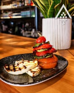 Εστιατόριο Θεσσαλονίκη, ταβέρνα Θεσσαλονίκη, μαγειρευτά φαγητά Θεσσαλονίκη, ζυμαρικά Θεσσαλονίκη, φρέσκα ψάρια Θεσσαλονίκη, θαλασσινά Θεσσαλονίκη, μεζέδες Θεσσαλονίκη, ψητά κρέατα Θεσσαλονίκη, Άκρατος Οίνος 