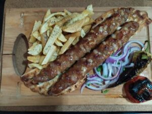 Εστιατόριο Θολάρια Αμοργός, ταβέρνα Θολάρια Αμοργός, ψητά κρέατα Θολάρια Αμοργός, μαγειρευτά φαγητά Θολάρια Αμοργός, μεζέδες Θολάρια Αμοργός, θαλασσινά Θολάρια Αμοργός, φρέσκα ψάρια Θολάρια Αμοργός, Σαντουράκι