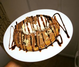 Fast food Άφυτος Κασσάνδρας, καφετέρια Άφυτος Κασσάνδρας, σάντουιτς Άφυτος Κασσάνδρας, κρέπες Άφυτος Κασσάνδρας. Βάφλες Άφυτος Κασσάνδρας, παγωτά Άφυτος Κασσάνδρας. Καφετέριες Άφυτος Κασσάνδρας, Square Delicious