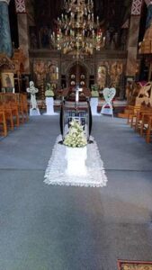 Γραφείο τελετών Μαλεσίνα, κηδείες Μαλεσίνα, μνημόσυνα Μαλεσίνα, επαναπατρισμοί Μαλεσίνα, αποτεφρώσεις Μαλεσίνα, στολισμός κηδείας Μαλεσίνα, στεφάνια κηδείας Μαλεσίνα, Κυριακής 