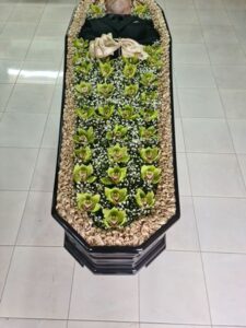 Γραφείο τελετών Μαλεσίνα, κηδείες Μαλεσίνα, μνημόσυνα Μαλεσίνα, επαναπατρισμοί Μαλεσίνα, αποτεφρώσεις Μαλεσίνα, στολισμός κηδείας Μαλεσίνα, στεφάνια κηδείας Μαλεσίνα, Κυριακής 