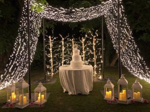 Ηλεκτρολογικό υλικό Λάρισα, λαμπτήρες Λάρισα, μπαταρίες Λάρισα, φακοί Λάρισα, χριστουγεννιάτικα φωτάκια Λάρισα, λάμπες αυτοκινήτων Λάρισα, Αποστολίδης