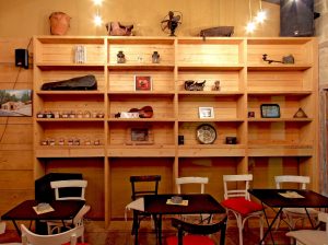 Καφετέρια Άμφισσα, καφέ Άμφισσα, μπαρ Άμφισσα, φαγητό Άμφισσα, ροφήματα Άμφισσα, ποτά Άμφισσα, παγωτά Άμφισσα, σαλάτες Άμφισσα, κρεατικά Άμφισσα, Χάρμαινα 