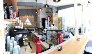 Καφετέρια Δουκάδες Κέρκυρα, καφέ Δουκάδες Κέρκυρα, πρωινό Δουκάδες Κέρκυρα, τσιγάρα Δουκάδες Κέρκυρα, σάντουιτς Δουκάδες Κέρκυρα, ροφήματα Δουκάδες Κέρκυρα, σφολιάτες Δουκάδες Κέρκυρα, χυμοί Δουκάδες Κέρκυρα, Cafeina 