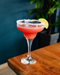 Καφετέρια Λαμία, μπαρ Λαμία, καφές Λαμία, ροφήματα Λαμία, πρωινά γεύματα Λαμία, κοκτέιλ Λαμία, γλυκά Λαμία, φυσικοί χυμοί Λαμία, Cosmos