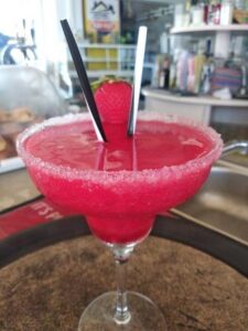 Καφετέρια Πλάκα Νάξος, beach bar Πλάκα Νάξος, μπαρ Πλάκα Νάξος, pool bar Πλάκα Νάξος, καφές Πλάκα Νάξος, ροφήματα Πλάκα Νάξος, σνακ Πλάκα Νάξος, κοκτέιλ Πλάκα Νάξος, πρωινά γεύματα Πλάκα Νάξος, Plakafe 