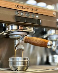 Καφετέρια Σούδα, καφές Σούδα, ροφήματα Σούδα, σνακ Σούδα, σφολιάτες Σούδα, κρέπες Σούδα, σάντουιτς Σούδα, κλαμπ σάντουιτς Σούδα. Καφετέριες Σούδα, Brosters Coffee & Crepe