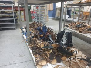 Βιοτεχνία υποδημάτων Σούδα Χανίων, παπούτσια Σούδα Χανίων, σανδάλια Σούδα Χανίων, χειροποίητα σανδάλια Σούδα Χανίων, γυναικεία παπούτσια Σούδα Χανίων, ανδρικά παπούτσια Σούδα Χανίων, παιδικά παπούτσια Σούδα Χανίων, Klimatsakis