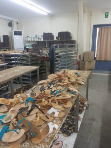 Βιοτεχνία υποδημάτων Σούδα Χανίων, παπούτσια Σούδα Χανίων, σανδάλια Σούδα Χανίων, χειροποίητα σανδάλια Σούδα Χανίων, γυναικεία παπούτσια Σούδα Χανίων, ανδρικά παπούτσια Σούδα Χανίων, παιδικά παπούτσια Σούδα Χανίων, Klimatsakis