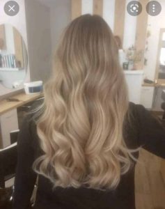 Κομμωτήριο Καλαμπάκα, κομμώτρια Καλαμπάκα, μπαλαγιάζ Καλαμπάκα, νυφικό χτένισμα Καλαμπάκα, βραδινό χτένισμα Καλαμπάκα, κούρεμα γυναικείο Καλαμπάκα, θεραπεία κερατίνης Καλαμπάκα, De Styll