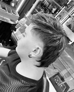 Κομμωτήριο Βέροια, κουρέματα γυναικεία Βέροια, βαφές μαλλιών Βέροια, ανταύγειες Βέροια, μανικιούρ Βέροια, πεντικιούρ Βέροια, βραδινά χτενίσματα Βέροια, SD