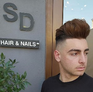 Κομμωτήριο Βέροια, κουρέματα γυναικεία Βέροια, βαφές μαλλιών Βέροια, ανταύγειες Βέροια, μανικιούρ Βέροια, πεντικιούρ Βέροια, βραδινά χτενίσματα Βέροια, SD