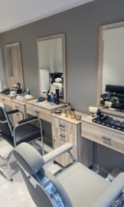 Μπαρμπέρικο Καλαμαριά Θεσσαλονίκης, κομμωτήριο Καλαμαριά Θεσσαλονίκης, κουρείο Καλαμαριά Θεσσαλονίκης, ανδρικό κούρεμα Καλαμαριά Θεσσαλονίκης, παιδικό κούρεμα Καλαμαριά Θεσσαλονίκης, περιποίηση γενειάδας Καλαμαριά Θεσσαλονίκης, ξύρισμα Καλαμαριά Θεσσαλονίκης, Παπαξενίδης 