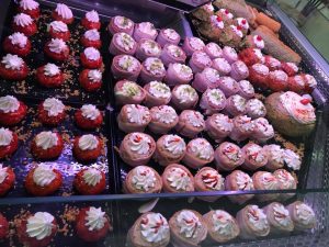 Κρεοπωλείο Νάουσα Ημαθίας, ντόπια κρέατα Νάουσα Ημαθίας, μπριζόλες Νάουσα Ημαθίας, ρολό χοιρινό Νάουσα Ημαθίας, μοσχάρι Νάουσα Ημαθίας, κοντοσούβλι Νάουσα Ημαθίας, κοτόπουλο Νάουσα Ημαθίας, αρνί Νάουσα Ημαθίας, κατσίκι Νάουσα Ημαθίας, κοκορέτσι Νάουσα Ημαθίας, Βαλάντης