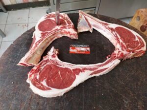 Κρεοπωλείο Άργος, χασάπικο Άργος, νωπά κρέατα Άργος, μαριναρισμένα κρέατα Άργος, ελληνικό αρνί Άργος, ελληνικό κατσίκι Άργος, χειροποίητα λουκάνικα Άργος, Κασσαράκης 