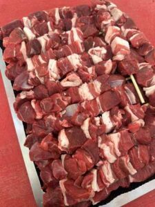 Κρεοπωλείο Κύμινα Θεσσαλονίκης, χασάπικο Κύμινα Θεσσαλονίκης, νωπά κρέατα Κύμινα Θεσσαλονίκης, μαριναρισμένα κρέατα Κύμινα Θεσσαλονίκης, ελληνικό αρνί Κύμινα Θεσσαλονίκης, ελληνικό κατσίκι Κύμινα Θεσσαλονίκης, Κασσαντρεία